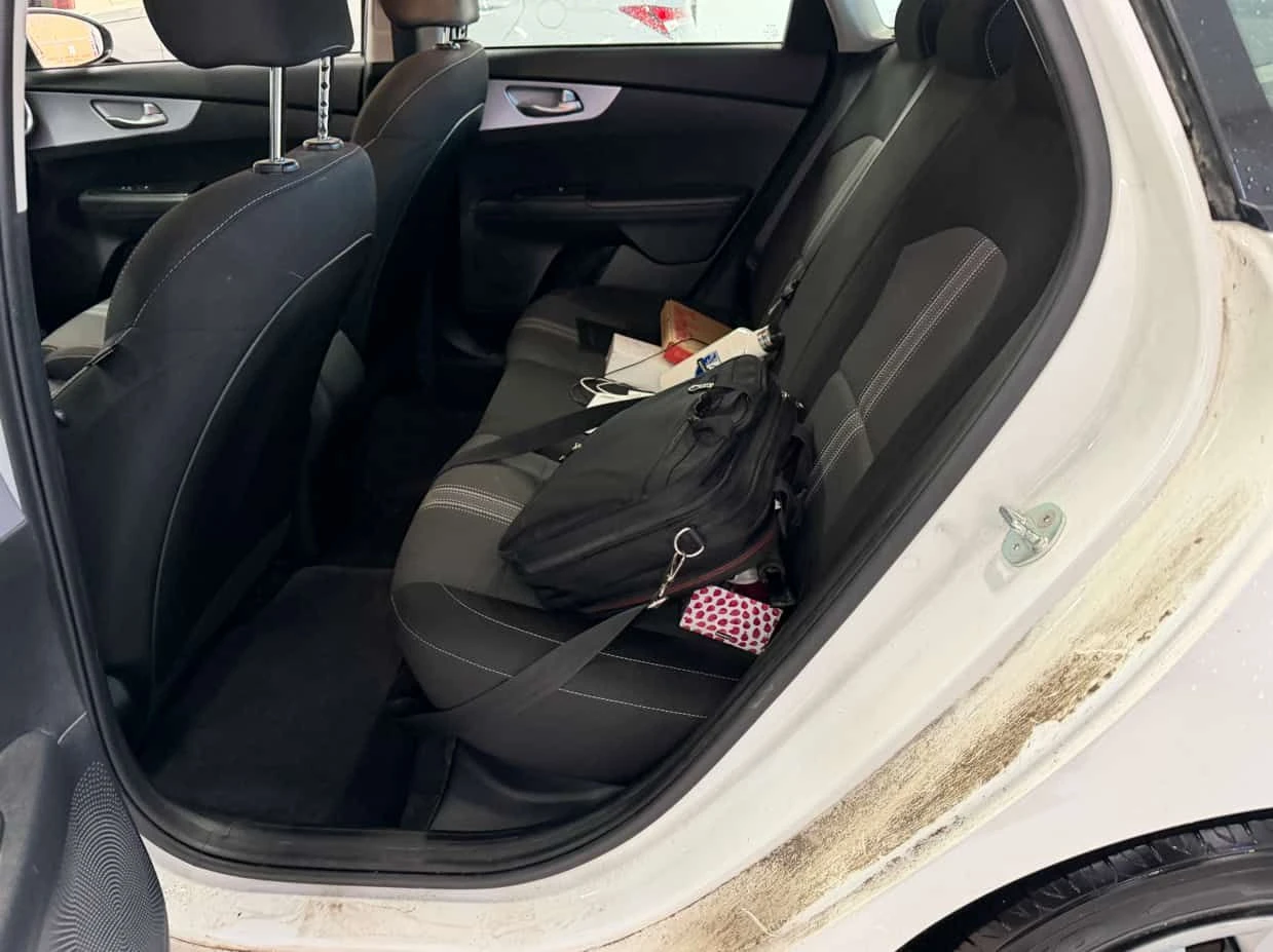 Kia Forte * LX * АВТОКРЕДИТ БЕЗ ПЪРВОНАЧАЛНА ВНОСКА* , снимка 13 - Автомобили и джипове - 54822706