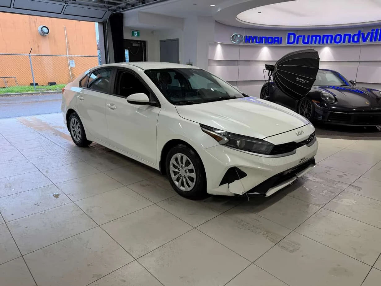 Kia Forte * LX * АВТОКРЕДИТ БЕЗ ПЪРВОНАЧАЛНА ВНОСКА* , снимка 16 - Автомобили и джипове - 54822706