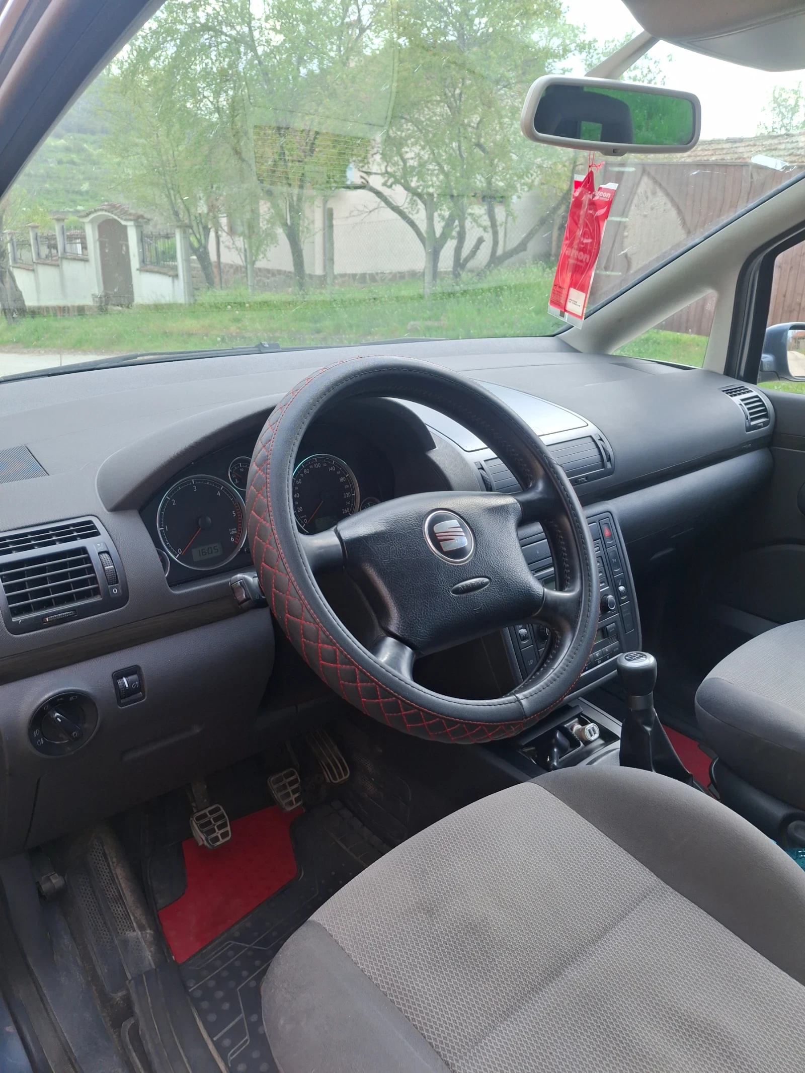 Seat Alhambra, снимка 7 - Автомобили и джипове - 54894569