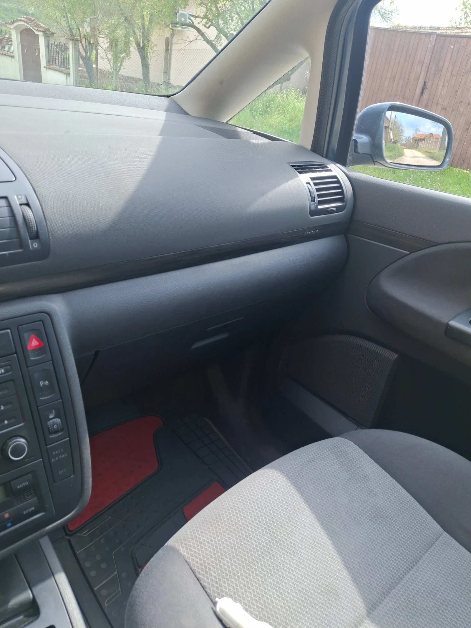 Seat Alhambra, снимка 10 - Автомобили и джипове - 54894569