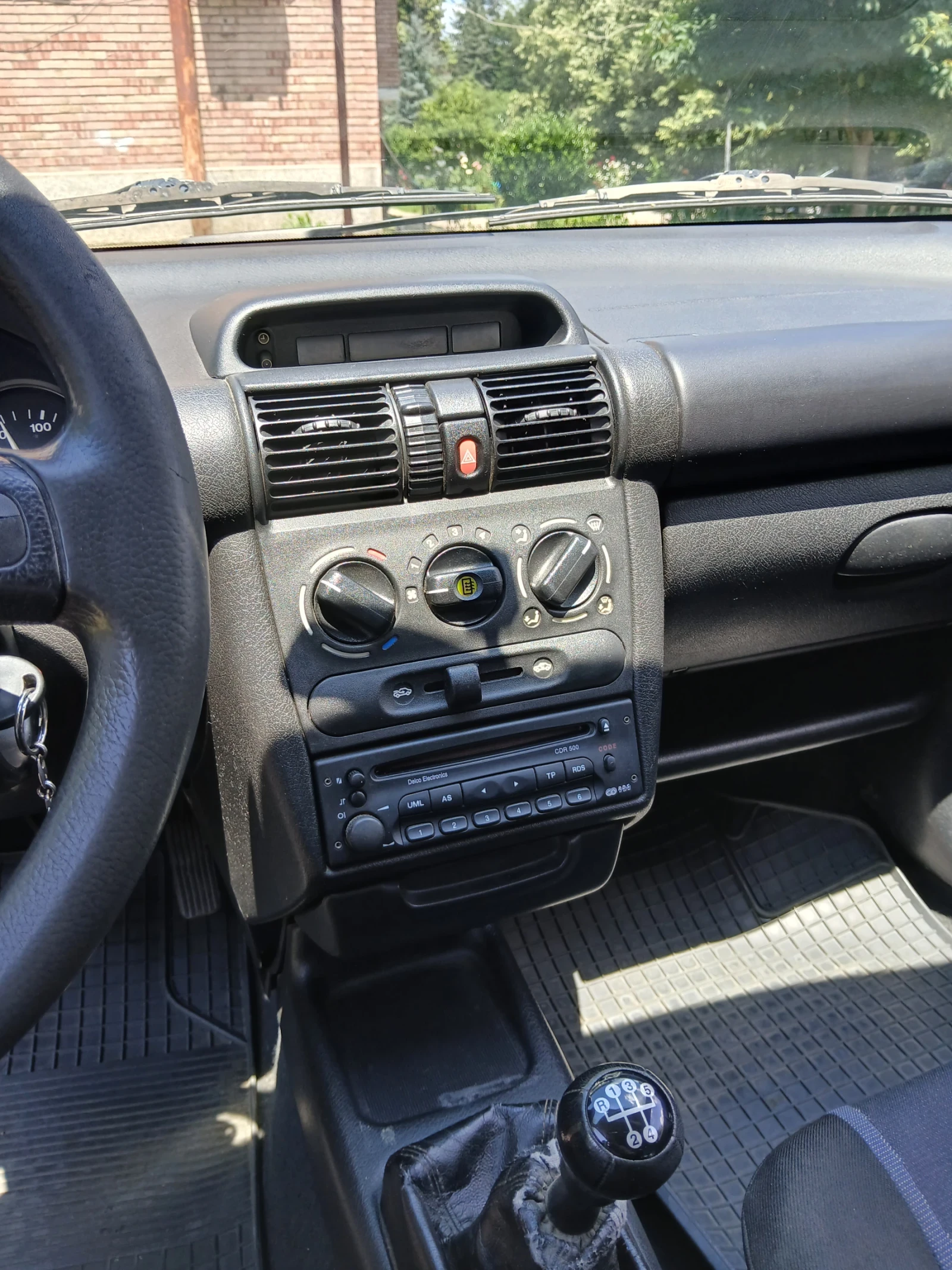 Opel Corsa, снимка 10 - Автомобили и джипове - 54987968
