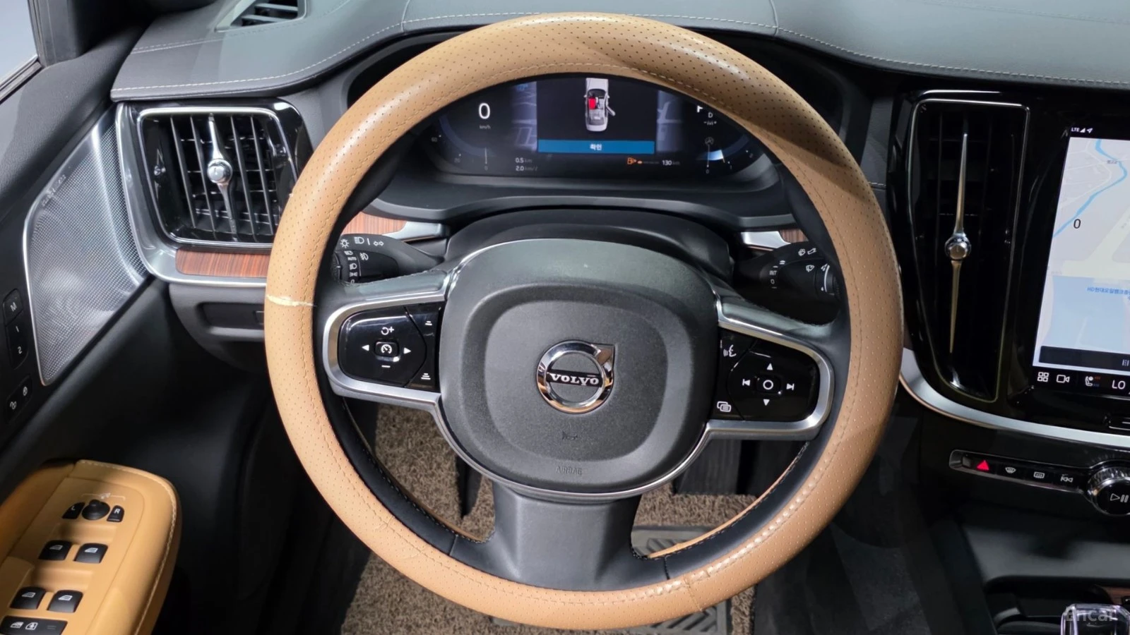 Volvo S60 B5 Ultimate Bright* HUD* 360* МАСАЖИ* АВТОКРЕДИТ, снимка 11 - Автомобили и джипове - 55619064