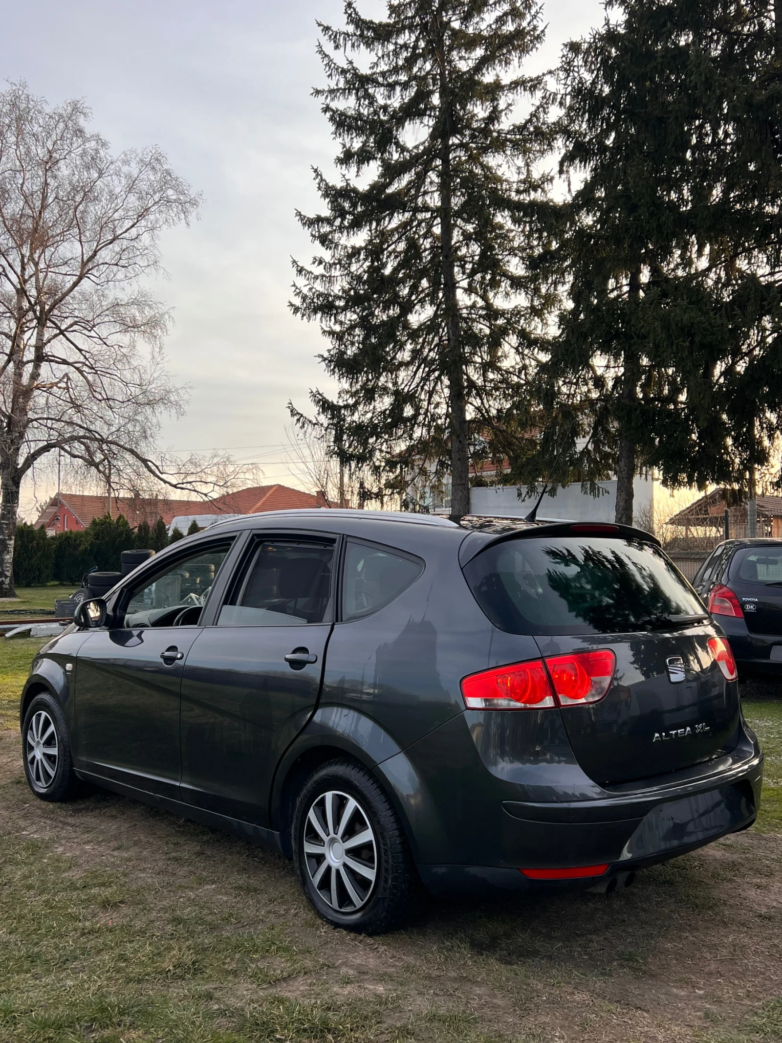 Seat Altea, снимка 6 - Автомобили и джипове - 56395630
