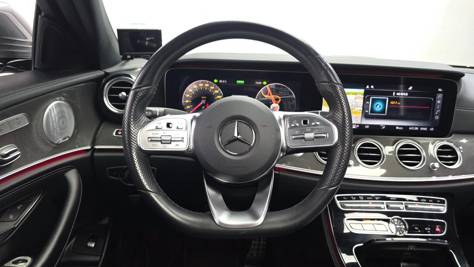 Mercedes-Benz E 350 AMG Line/ 360/Panorama/Disi/ Burmeister | Mobile.bg � ����������� 11