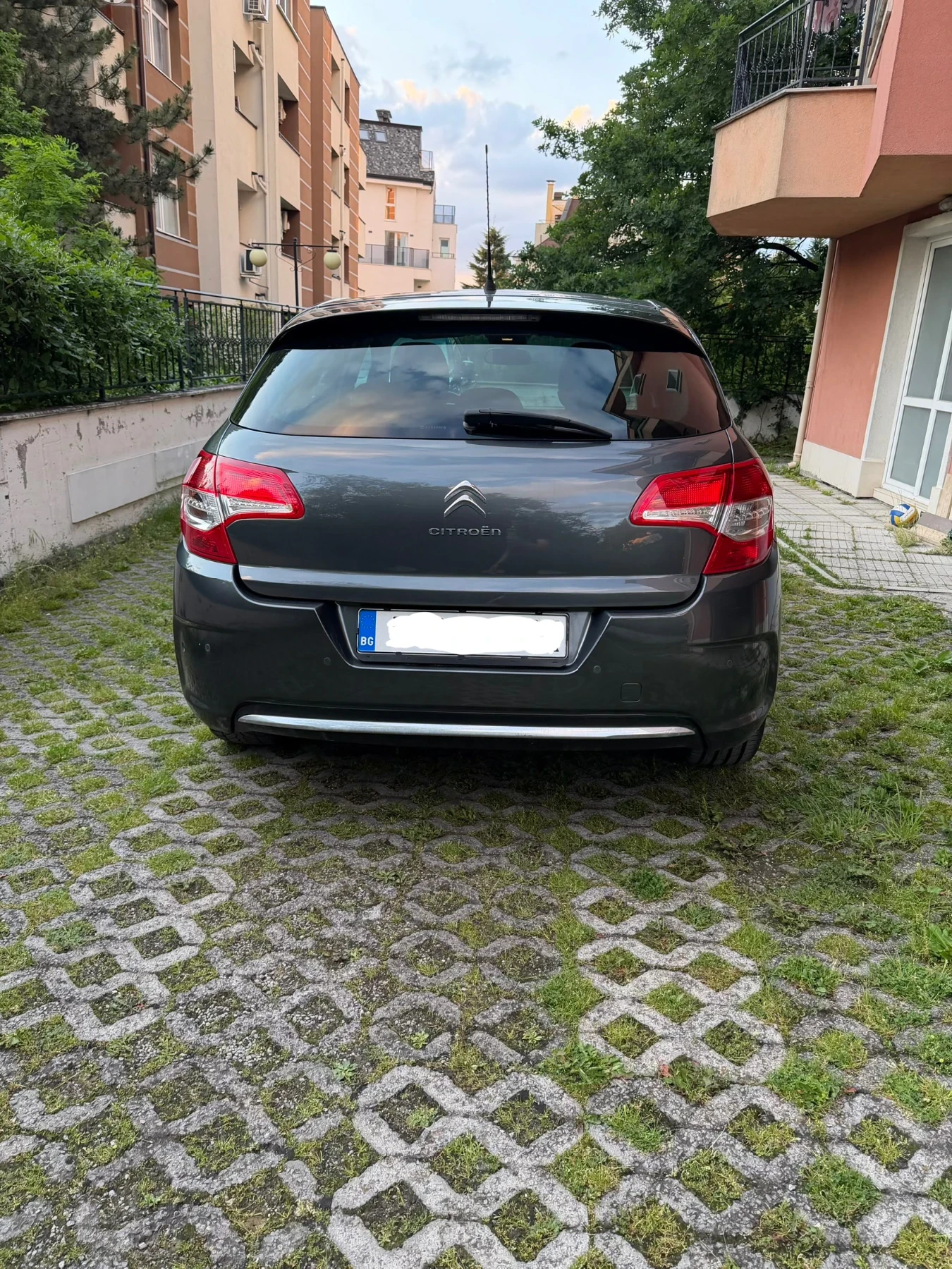 Citroen C4 1.6 HDi, снимка 2 - Автомобили и джипове - 56468780