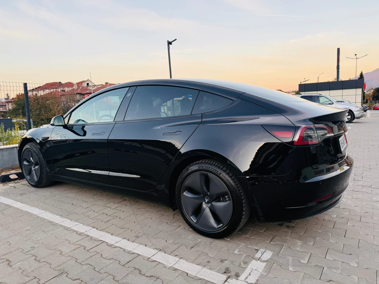 Tesla Model 3 Facelift LFP Термопомпа, снимка 6 - Автомобили и джипове - 56605278