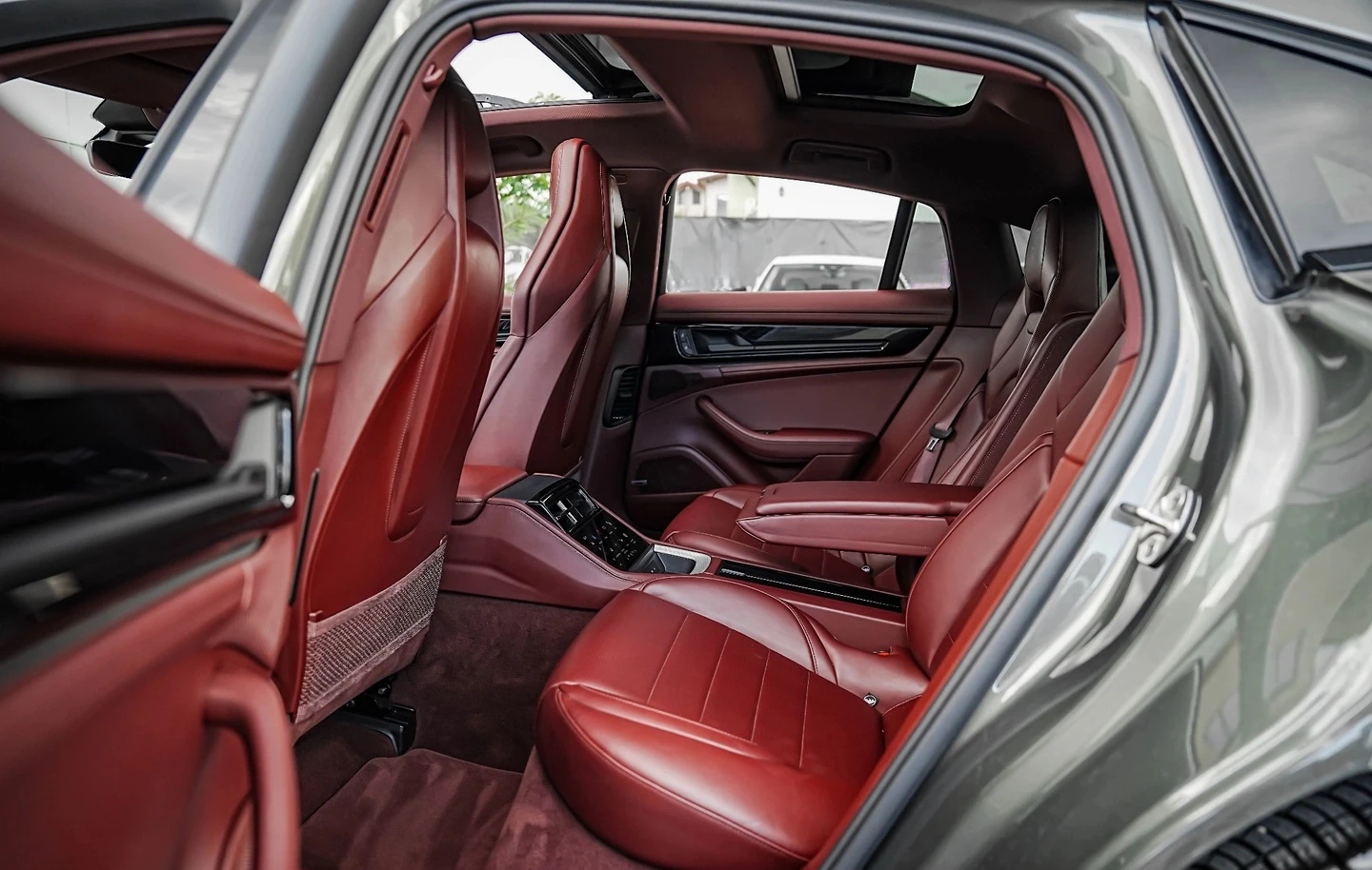 Porsche Panamera 4 E-Hybrid Sport Chrono , снимка 10 - Автомобили и джипове - 56705914