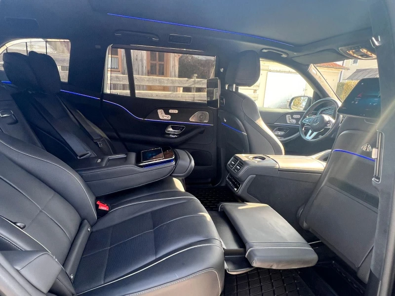 Mercedes-Benz GLS 600 MAYBACH/ FIRST CLASS/ EXCLUSIV/ BURM/ PANO/ TV/ , снимка 12 - Автомобили и джипове - 48125067