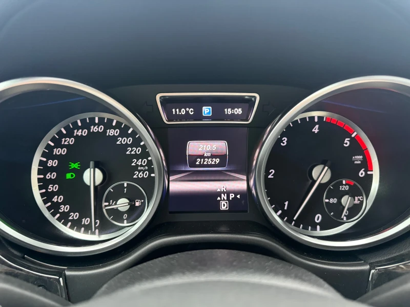 Mercedes-Benz ML 350 Панорама/ Обдухване/ Harman Kardan , снимка 17 - Автомобили и джипове - 52830122