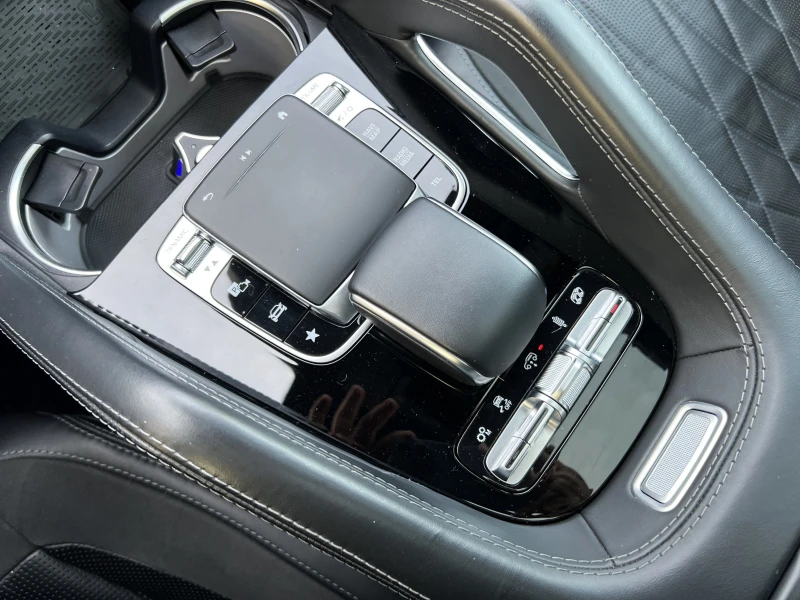 Mercedes-Benz GLS 63 AMG 4M/NIGHT/CARBON/BURM/PANO/HEAD UP/360/EXCLUSIV/, снимка 11 - Автомобили и джипове - 52723417