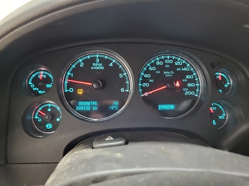 Chevrolet Avalanche LTZ CREW CAB SHORT BED CARFAX АВТО КРЕДИТ  , снимка 9 - Автомобили и джипове - 52816875