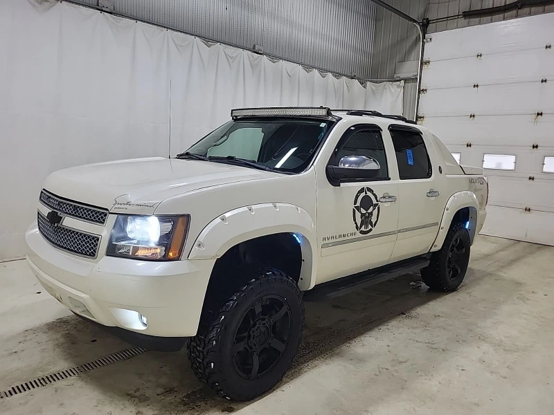 Chevrolet Avalanche LTZ CREW CAB SHORT BED CARFAX АВТО КРЕДИТ  