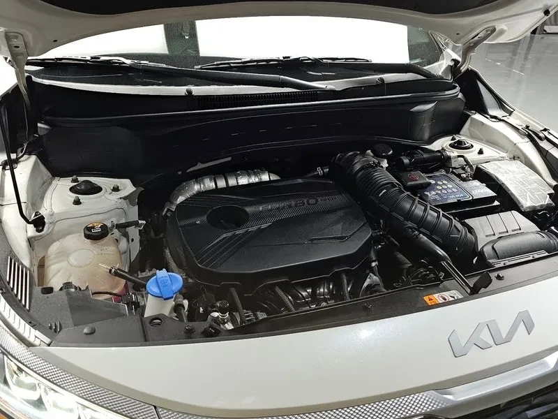 Kia Seltos, снимка 6 - Автомобили и джипове - 55559183