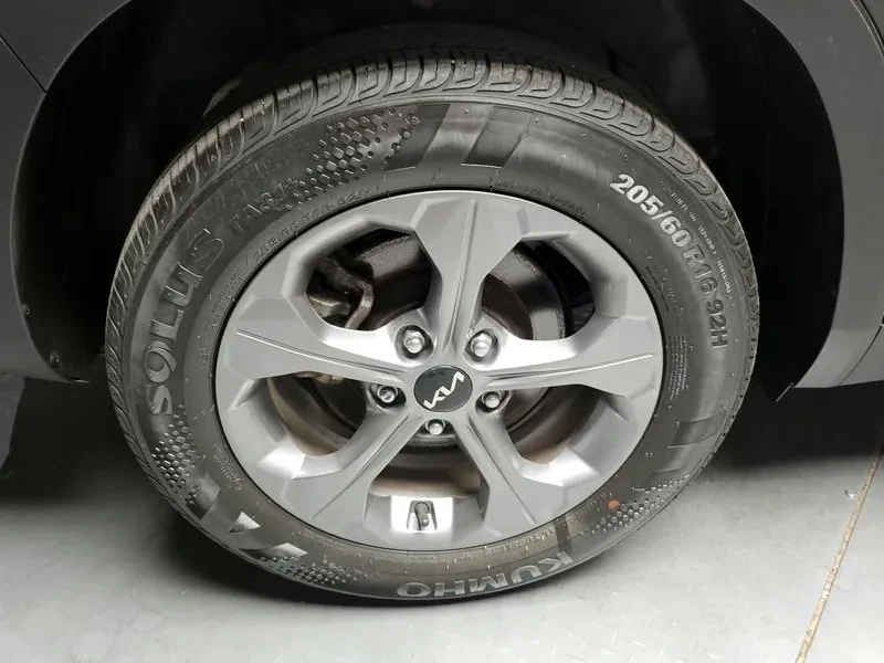 Kia Seltos, снимка 5 - Автомобили и джипове - 55559183