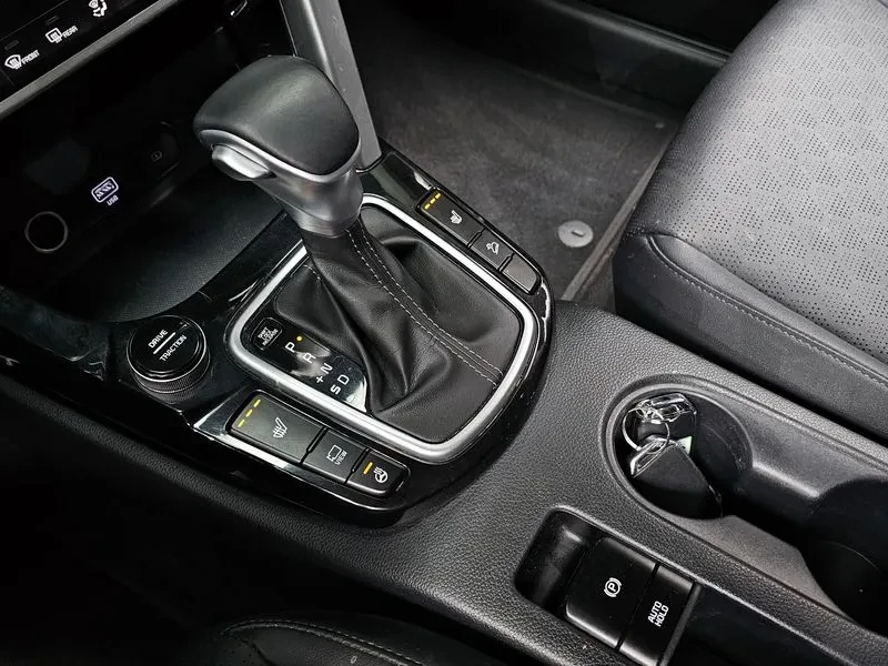 Kia Seltos, снимка 9 - Автомобили и джипове - 55559183
