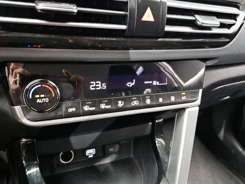 Kia Seltos, снимка 17 - Автомобили и джипове - 55559183
