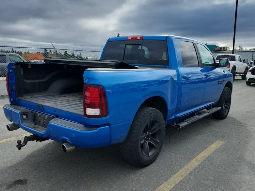 Dodge RAM 1500 * SPORT CREW CAB SHORT BED * CARFAX * БЕЗ ПЪРВОНАЧ - изображение 3