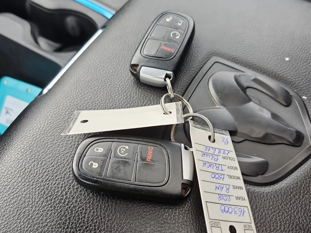 Dodge RAM 1500 * SPORT CREW CAB SHORT BED * CARFAX * БЕЗ ПЪРВОНАЧ - изображение 6