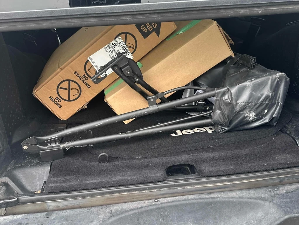 Jeep Wrangler * Sport * CARFAX *    | Mobile.bg   13