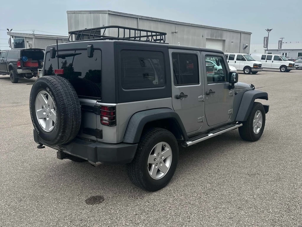 Jeep Wrangler * Sport * CARFAX *    | Mobile.bg   16