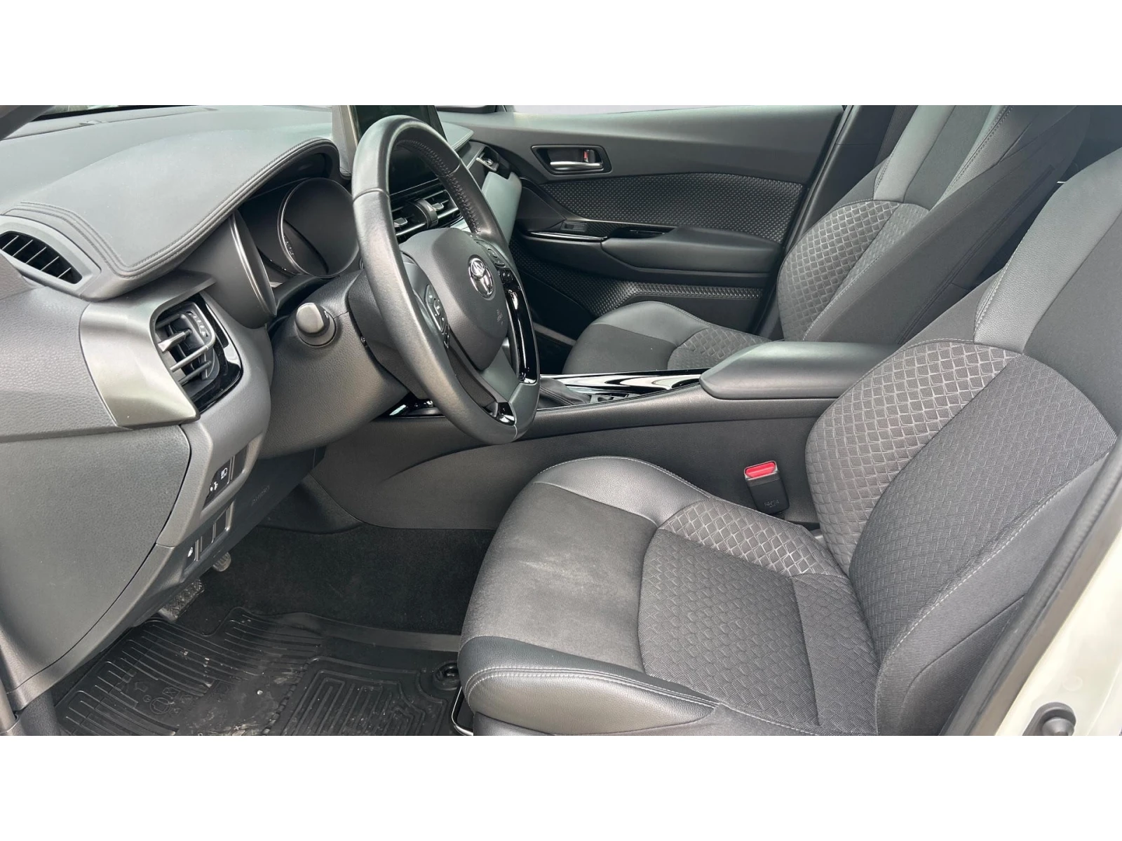 Toyota C-HR ������� ������ �� 265   | Mobile.bg � ����������� 12