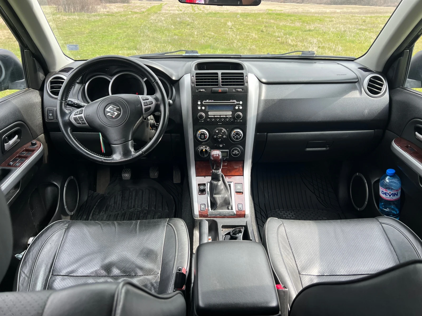 Suzuki Grand vitara 2.0, снимка 8 - Автомобили и джипове - 53925543