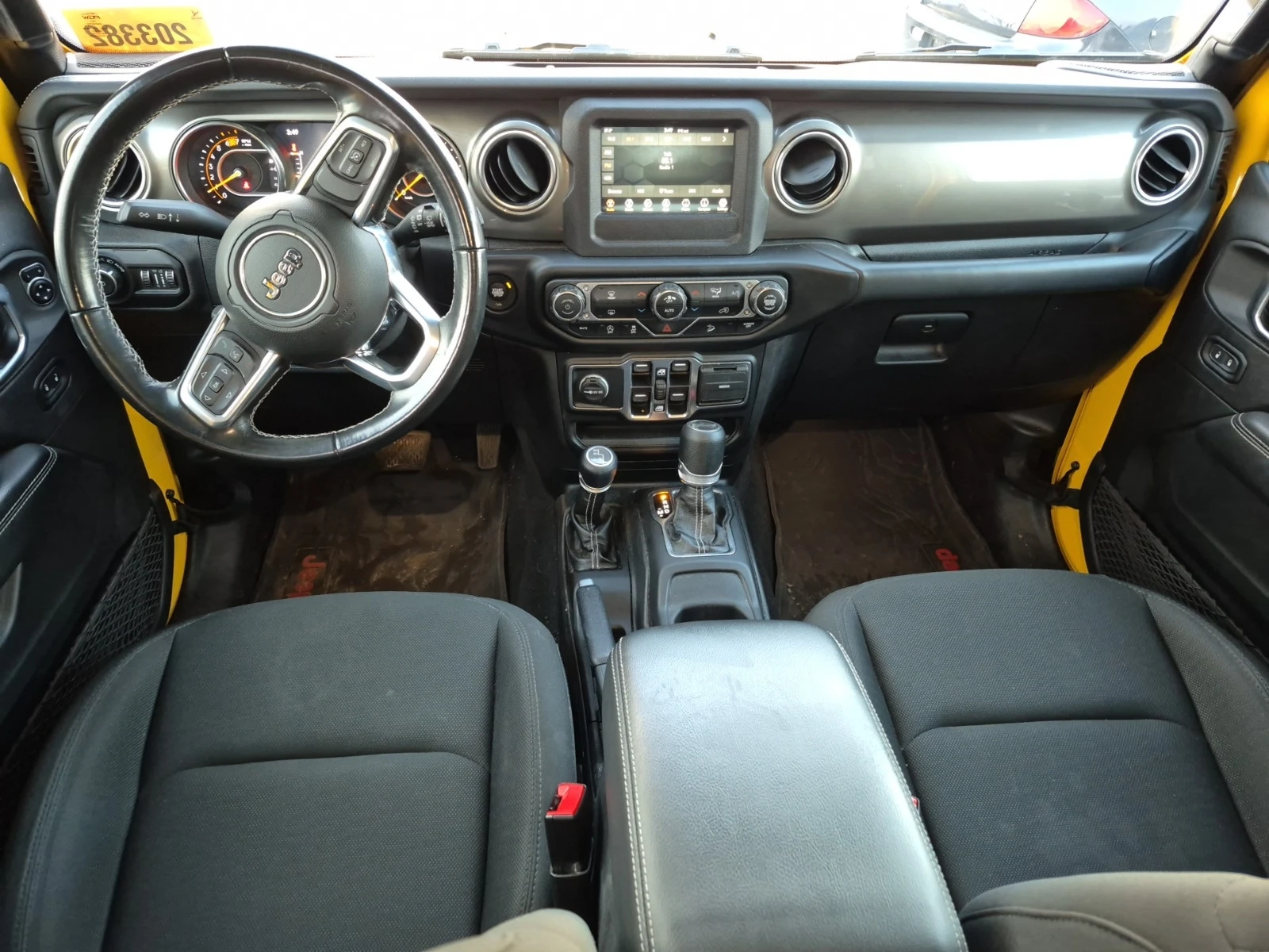 Jeep Wrangler UNLIMITED * * CARFAX * * АВТО КРЕДИТ * * , снимка 5 - Автомобили и джипове - 53977711