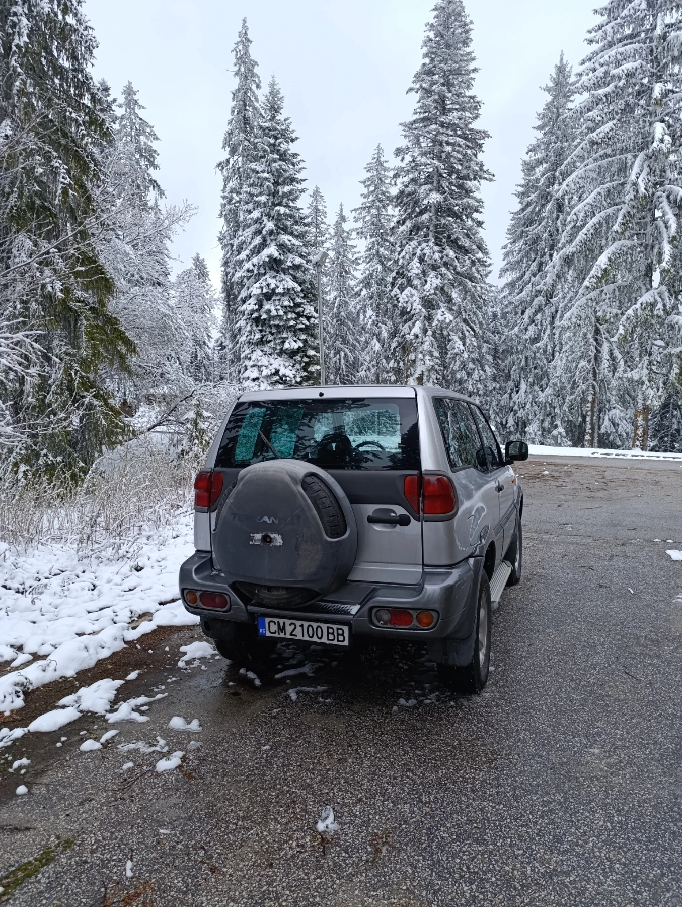 Nissan Terrano 2.7, снимка 7 - Автомобили и джипове - 54425372