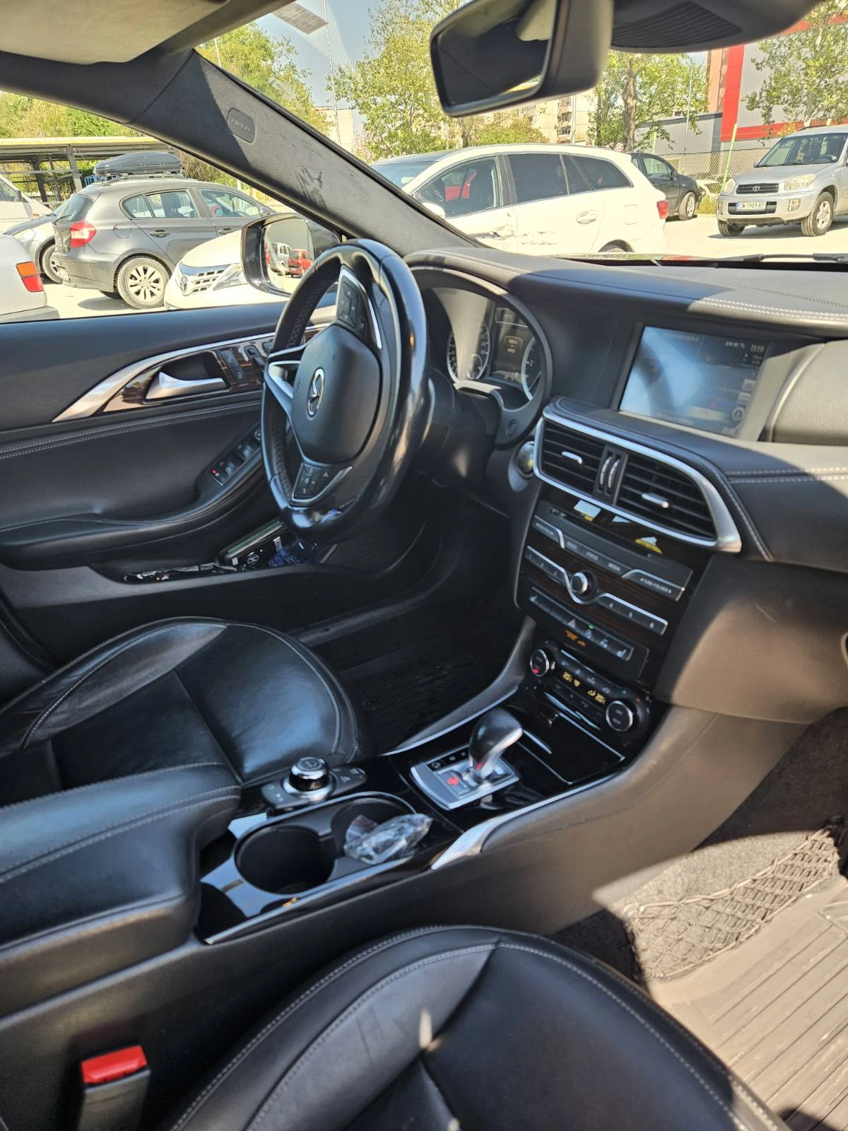 Infiniti QX30, снимка 7 - Автомобили и джипове - 54704015