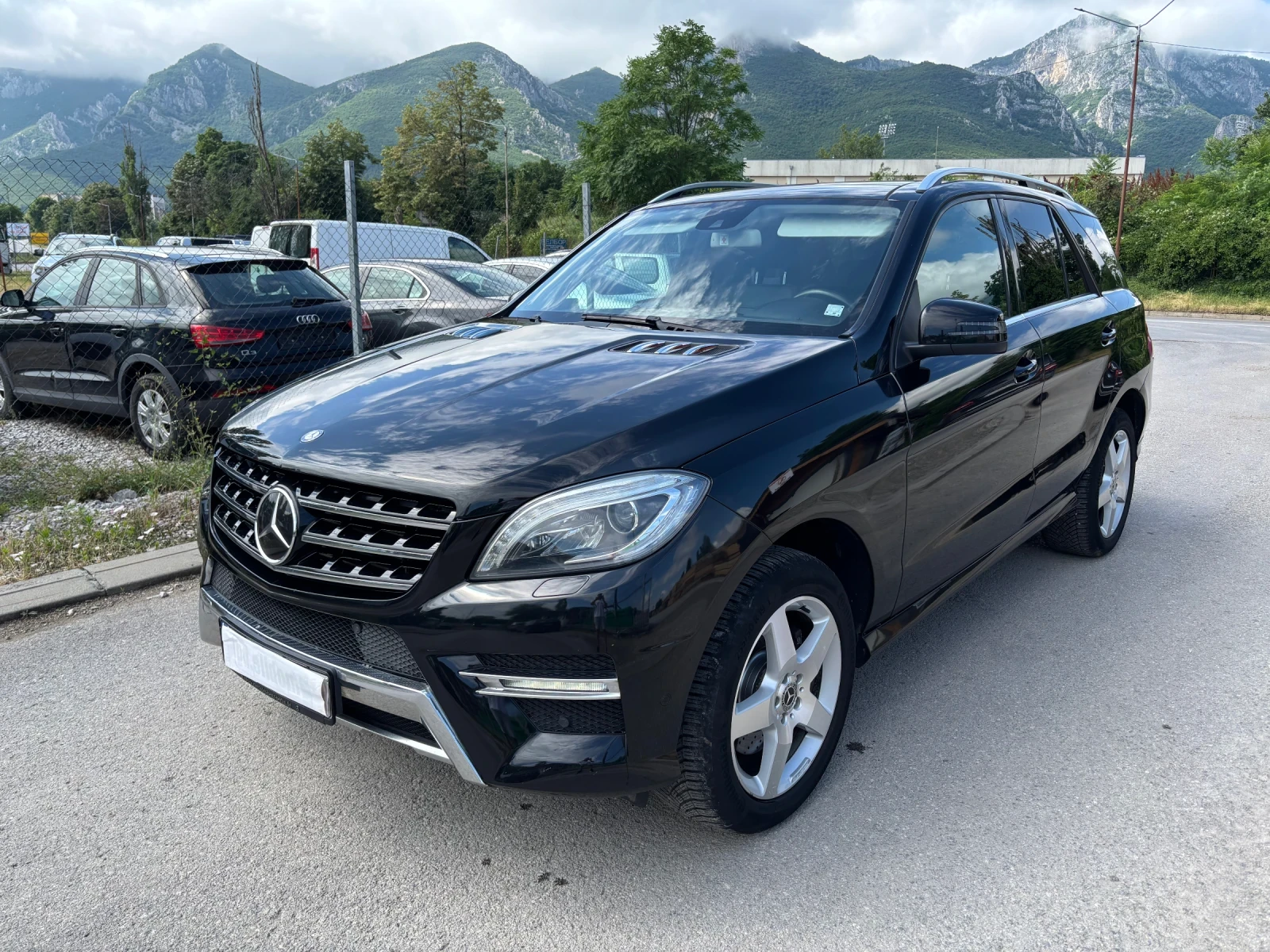 Mercedes-Benz ML 350 АМG ДИСТРОНИК FULL, снимка 3 - Автомобили и джипове - 55024530