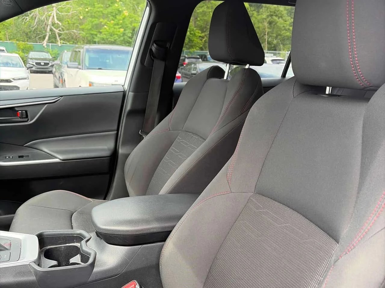 Toyota Rav4 * SE AWD * АВТОКРЕДИТ БЕЗ ПЪРВОНАЧАЛНА ВНОСКА* , снимка 10 - Автомобили и джипове - 55140967