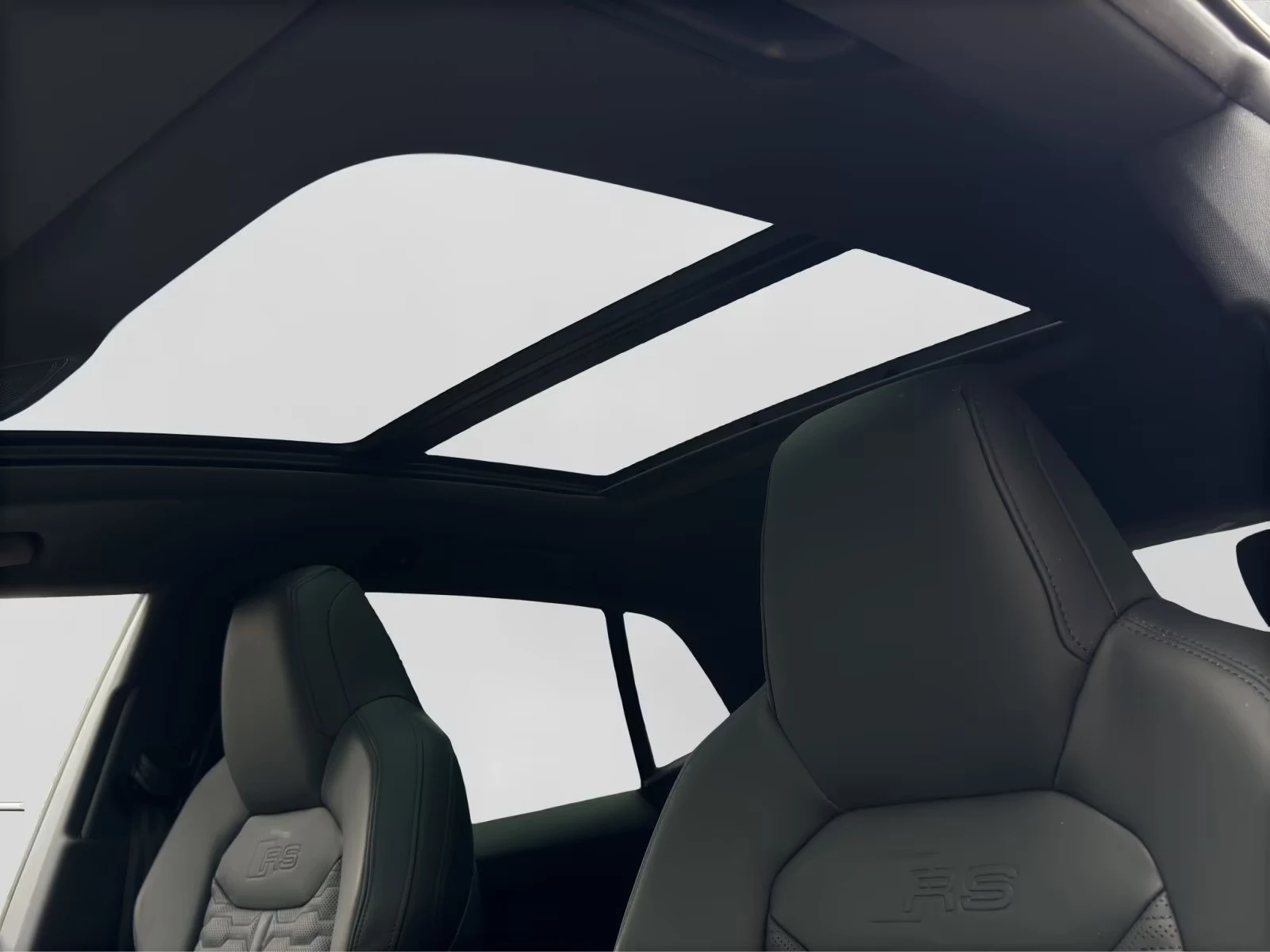 Audi RSQ8 FACELIFT / BLACK OPTIC / MATRIX / B&O / HUD / PANO, снимка 5 - Автомобили и джипове - 55499198