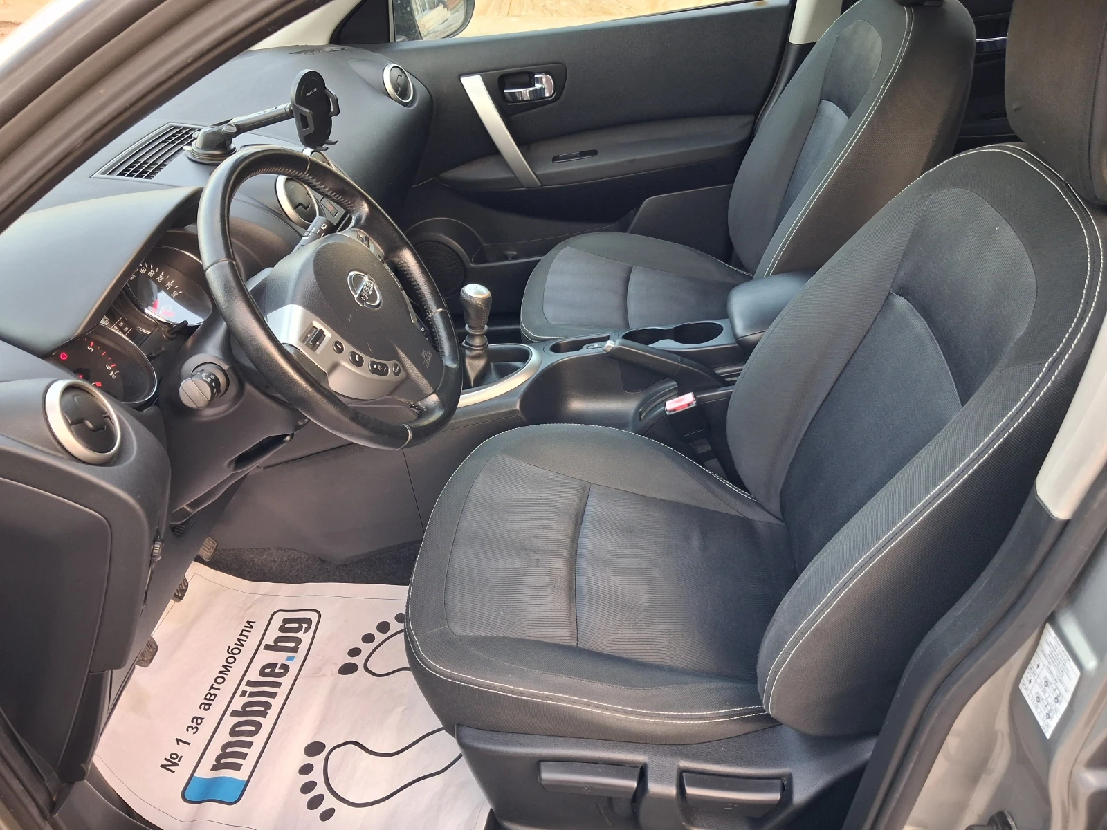 Nissan Qashqai 1.5DCI, снимка 8 - Автомобили и джипове - 55568515