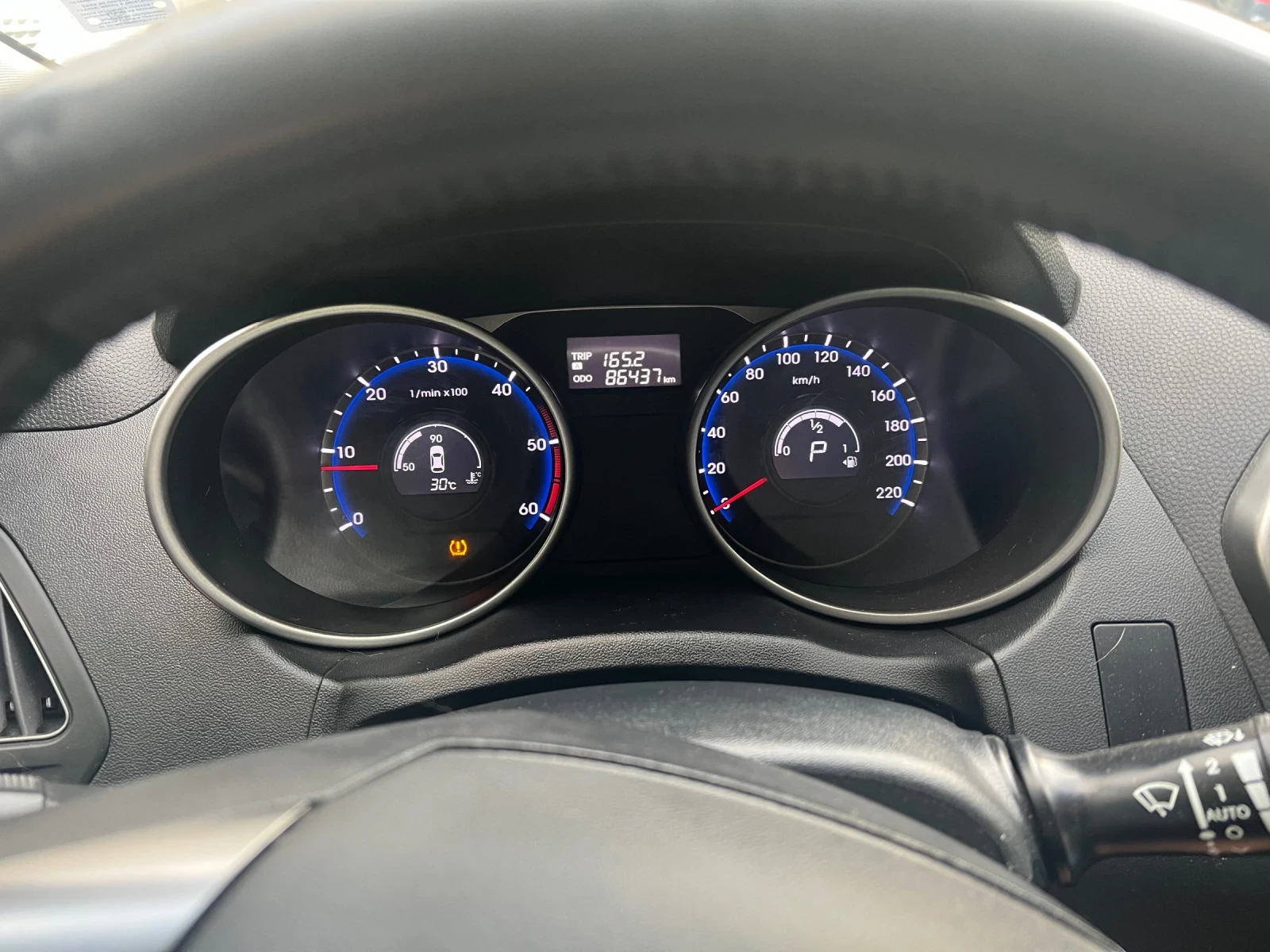 Hyundai IX35 2.0. CRDI, снимка 6 - Автомобили и джипове - 56024563