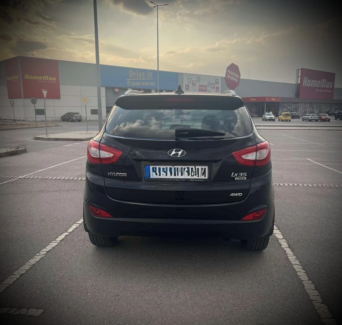 Hyundai IX35 2.0. CRDI, снимка 4 - Автомобили и джипове - 56024563