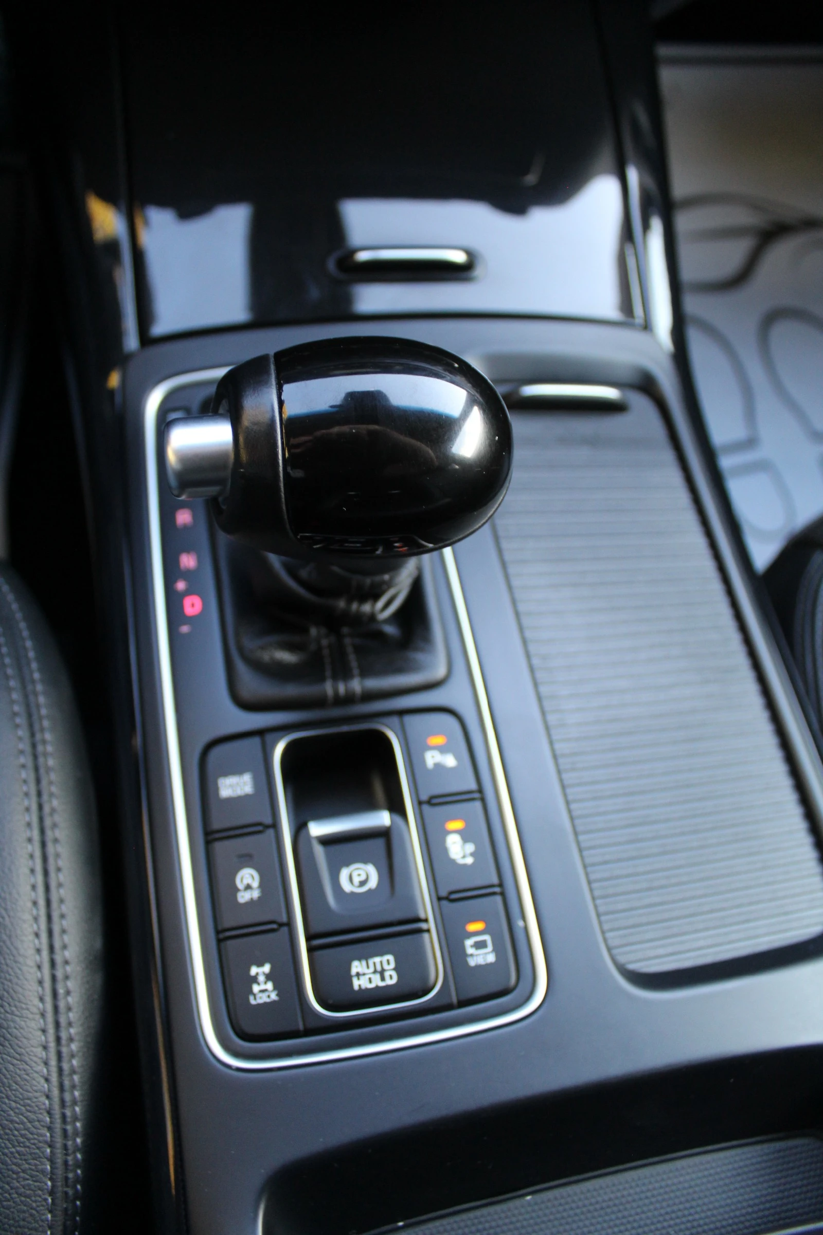Kia Sorento REBEL 107К FULL, снимка 8 - Автомобили и джипове - 56107243