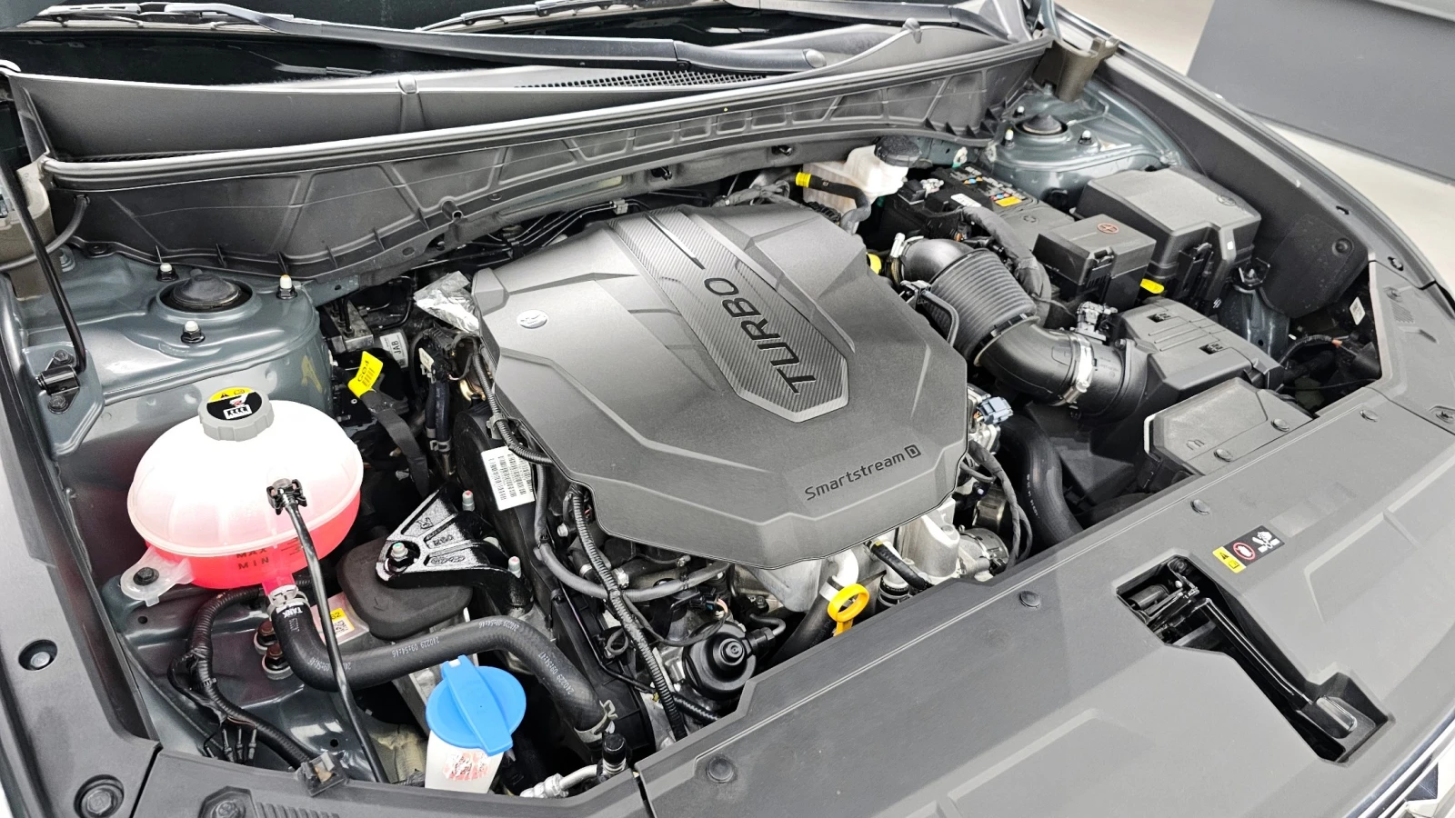 Hyundai Tucson Diesel 2.0 2WD Modern | LED | Камера | Smart Key, снимка 5 - Автомобили и джипове - 56274765
