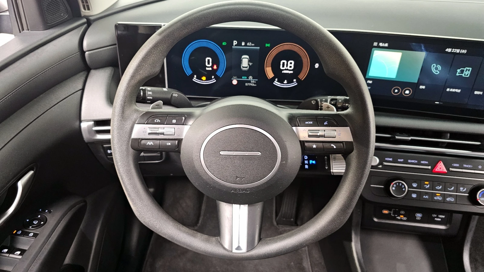 Hyundai Tucson Diesel 2.0 2WD Modern | LED | Камера | Smart Key, снимка 12 - Автомобили и джипове - 56274765