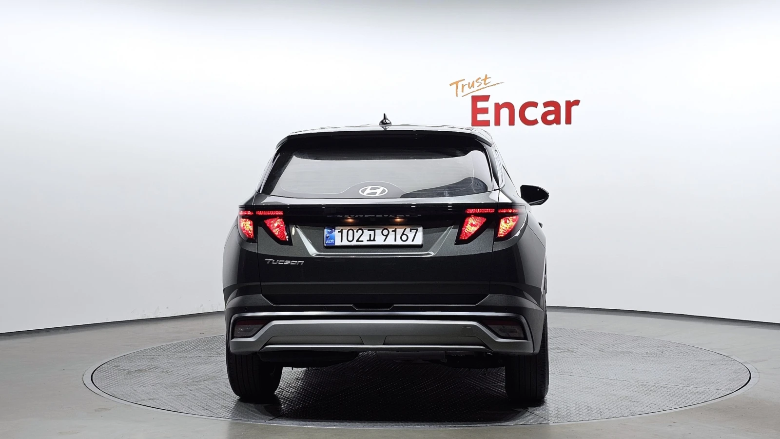 Hyundai Tucson Diesel 2.0 2WD Modern | LED | Камера | Smart Key, снимка 4 - Автомобили и джипове - 56274765