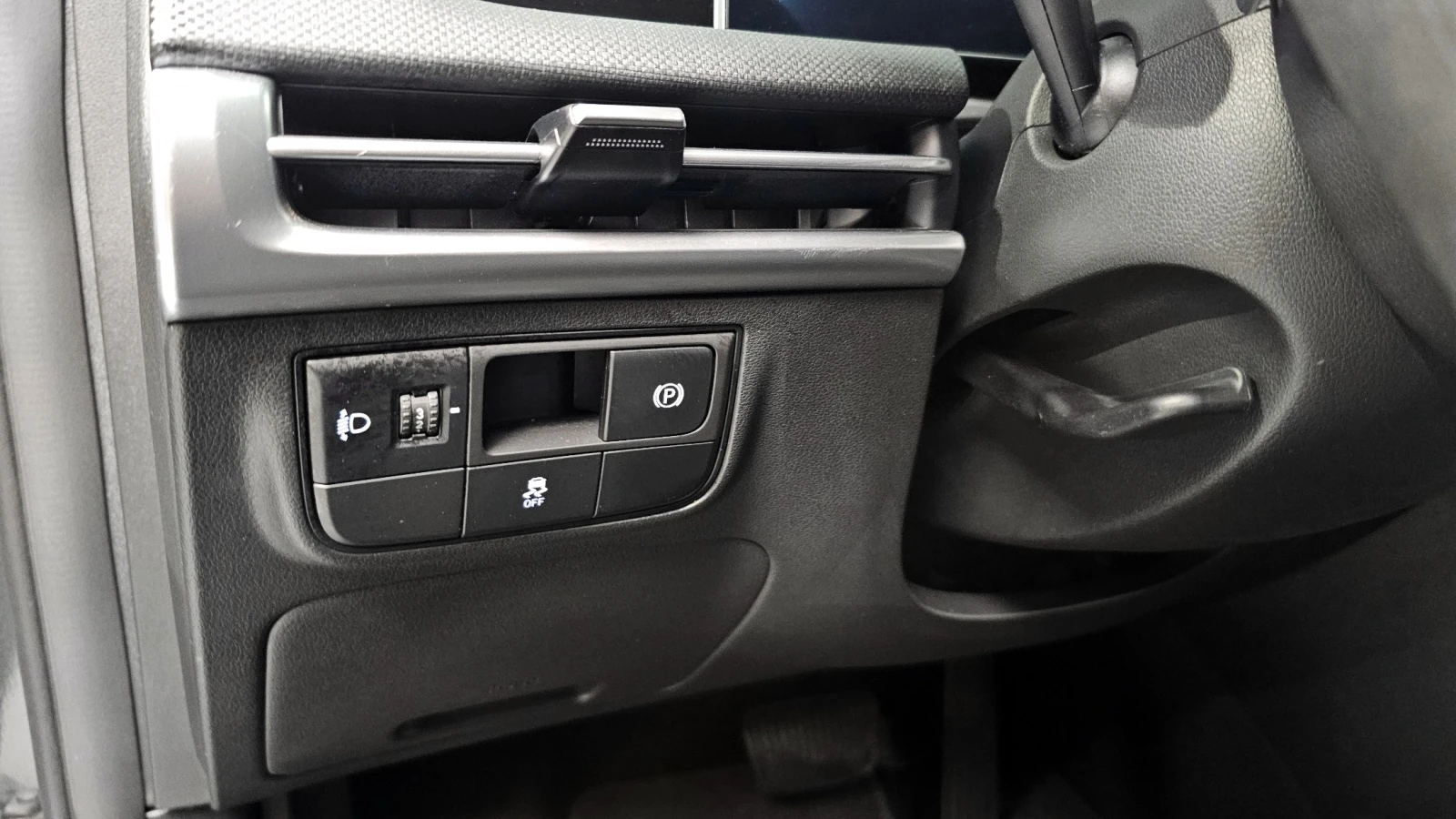 Hyundai Tucson Diesel 2.0 2WD Modern | LED | Камера | Smart Key, снимка 16 - Автомобили и джипове - 56274765