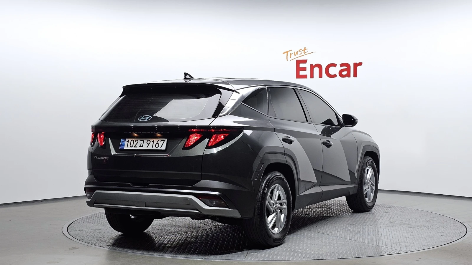 Hyundai Tucson Diesel 2.0 2WD Modern | LED | Камера | Smart Key, снимка 2 - Автомобили и джипове - 56274765