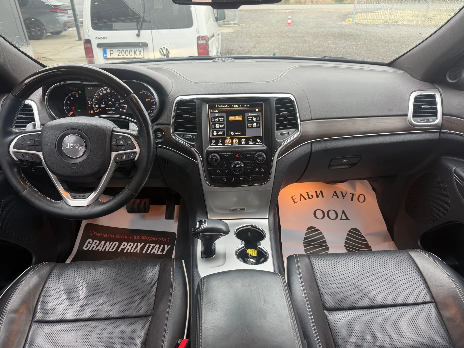 Jeep Grand cherokee Overland, снимка 11 - Автомобили и джипове - 56644926