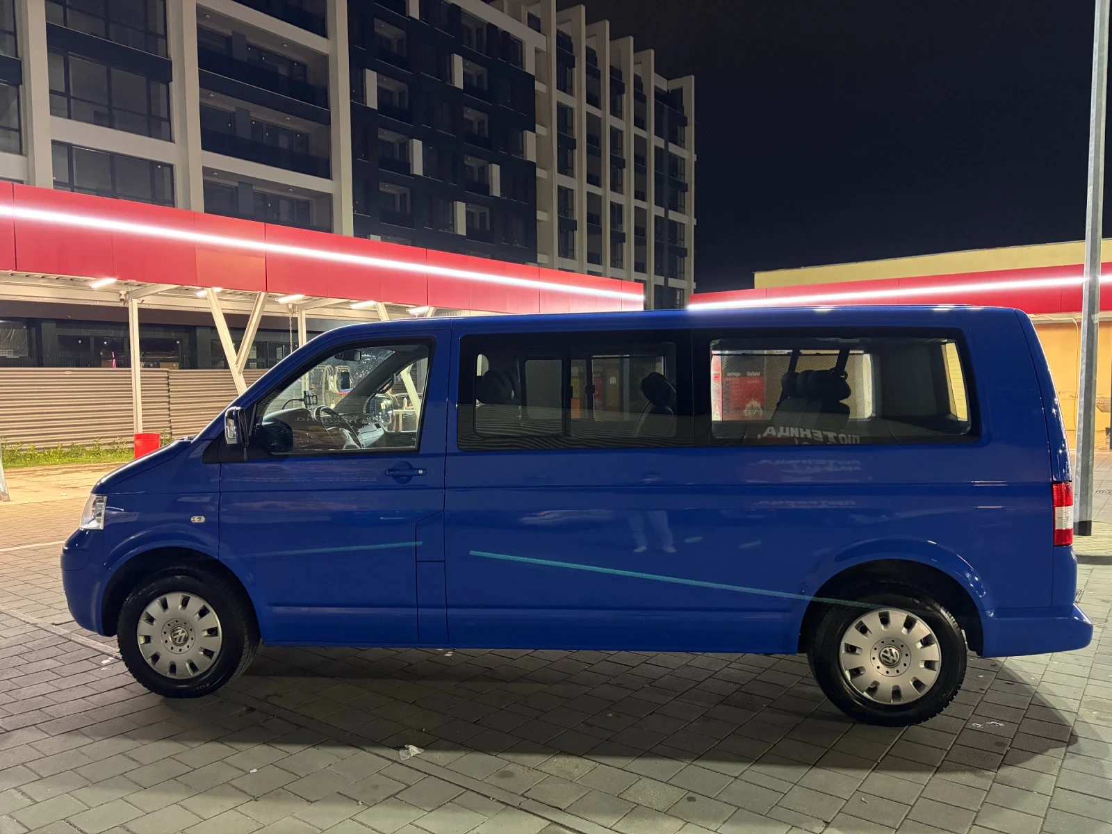 VW Caravelle, снимка 5 - Бусове и автобуси - 53941082