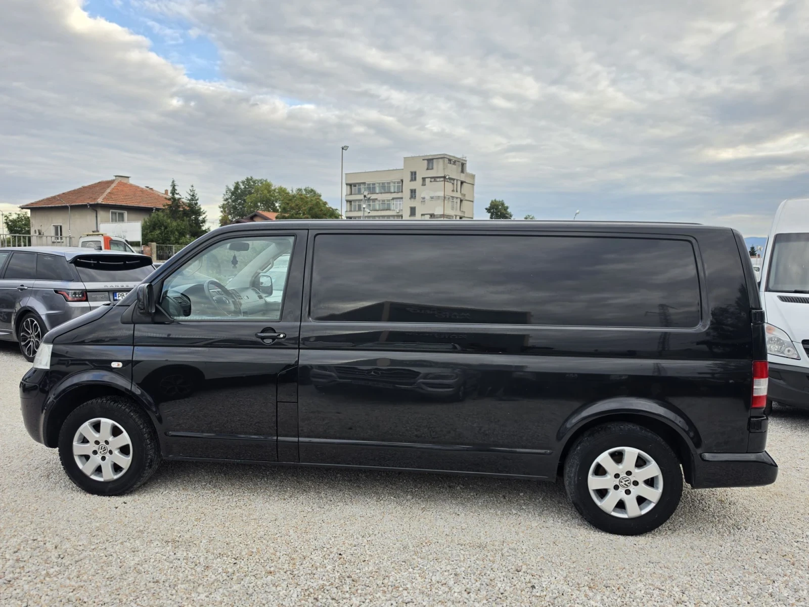 VW Transporter T5 / 131 к.с., снимка 8 - Бусове и автобуси - 56093566