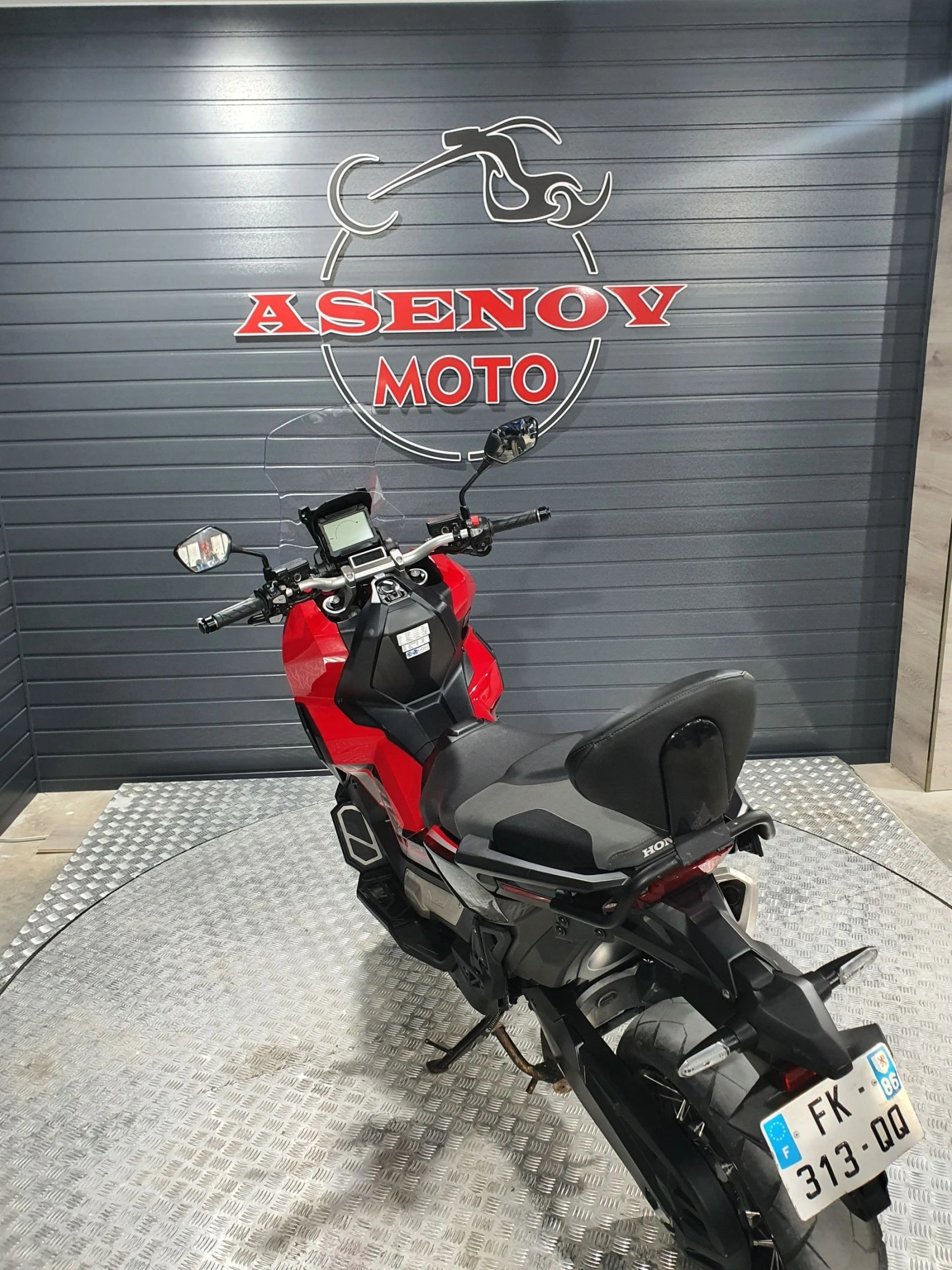 Honda X-ADV VIVA ITALIA - изображение 10