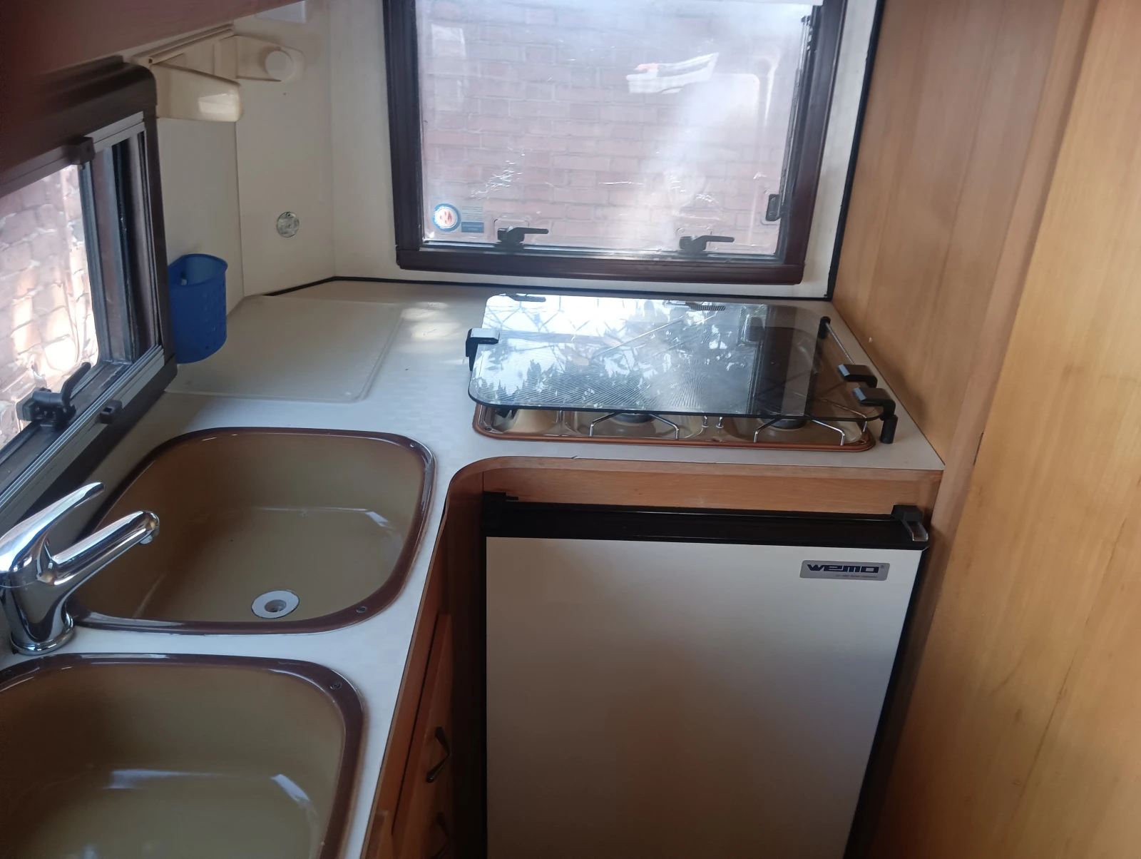 Кемпер Peugeot j5, снимка 9 - Каравани и кемпери - 53734901