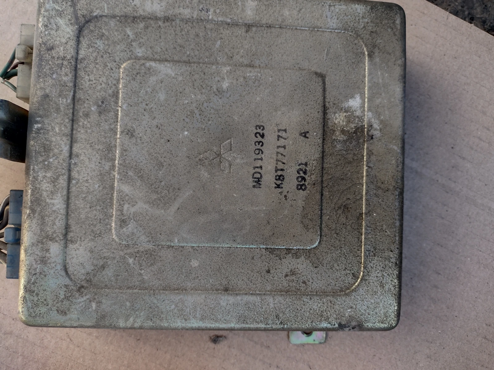 K8T77171 A  9323  �������� �������� �� MITSUBISHI PAJERO 2.5 TDI  MD119323 | Mobile.bg � ����������� 1