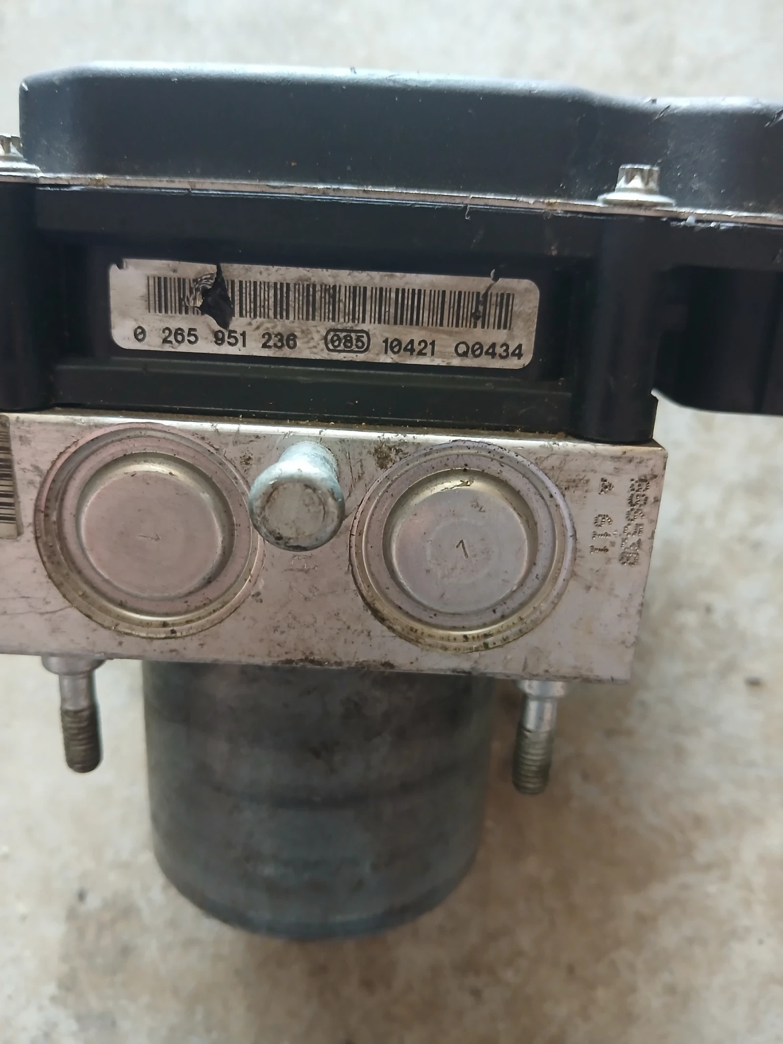 0 265 230 751 ABS помпа Dacia Duster 8200743802, снимка 2 - Части - 54944617