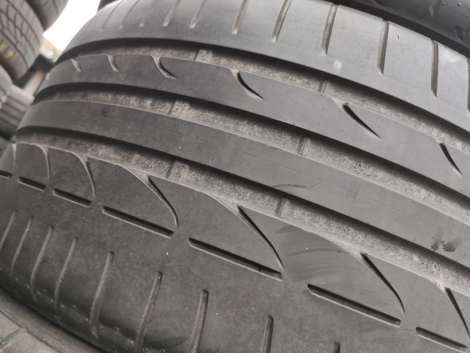Гуми Летни 245/35R18