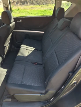 Toyota Corolla verso, снимка 10